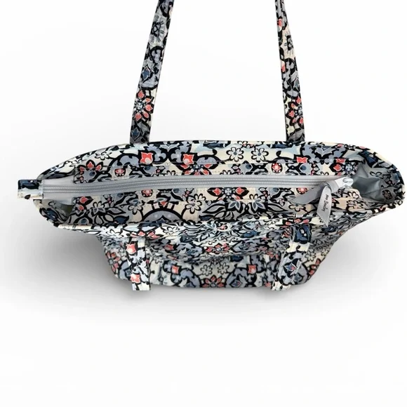 Vera Bradley Blue and Pink Floral Quilted Tote Bag - Picture 4 of 7